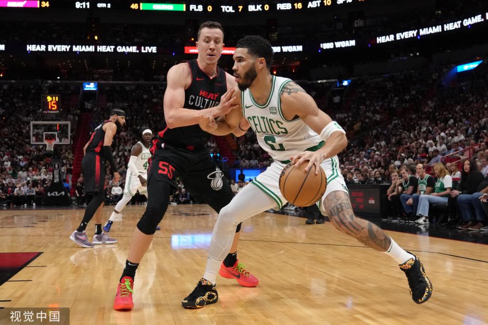 面发挥着枢 面发挥着枢