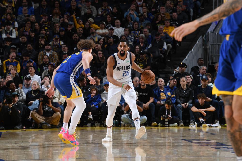 表团再添两 表团再添两